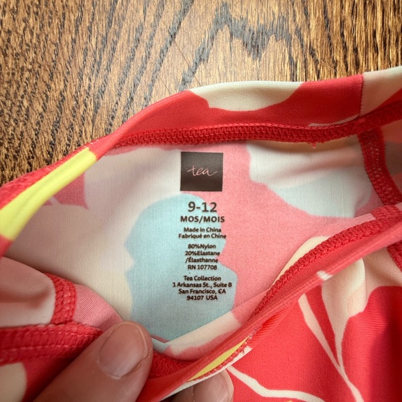 Tea Collection Long Sleeve Rashguard 9-12 Months - Picture 8 of 8